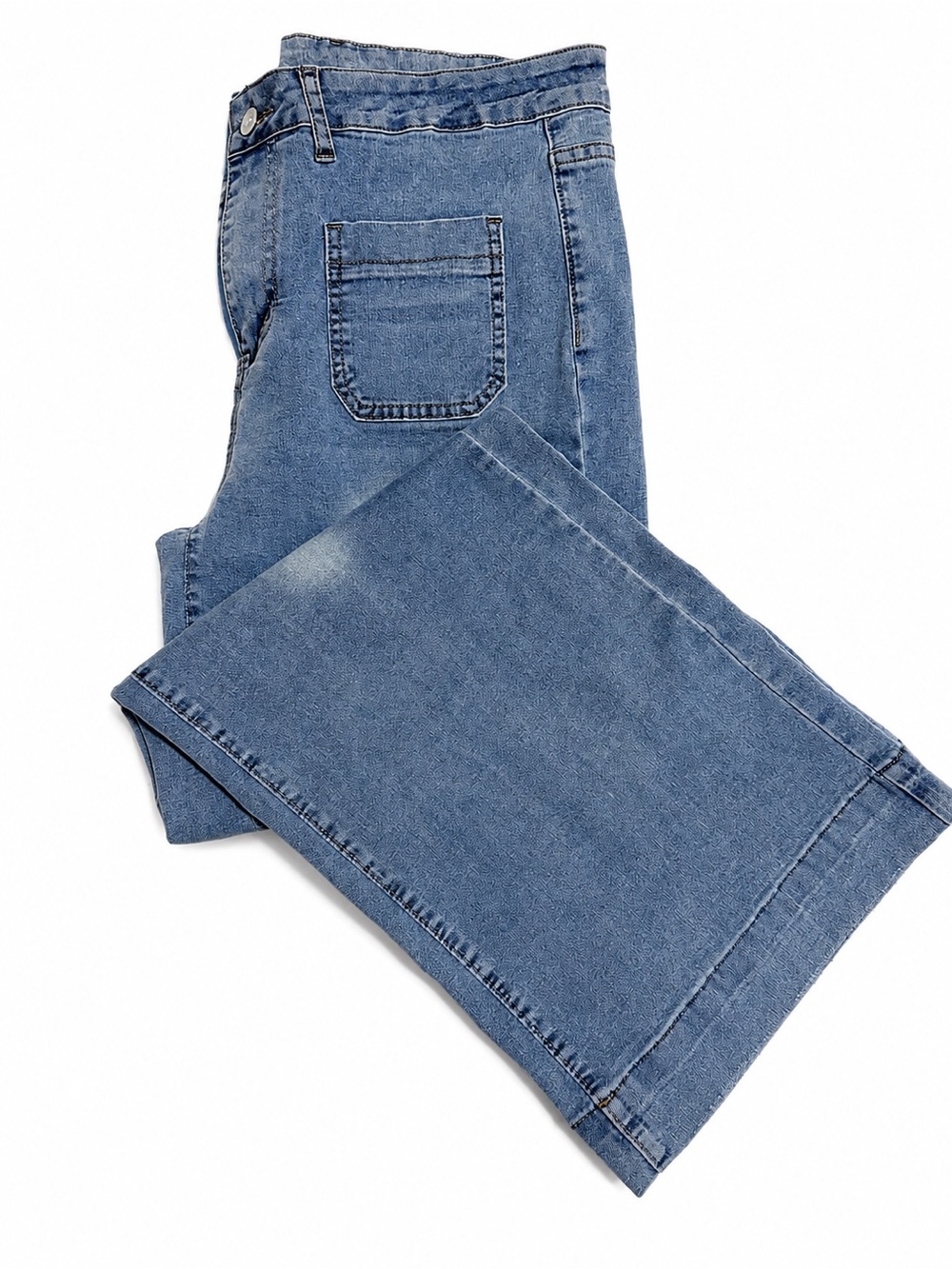 Blue cotton & polyester jeans size XL wide leg.
NWOT, never worn.